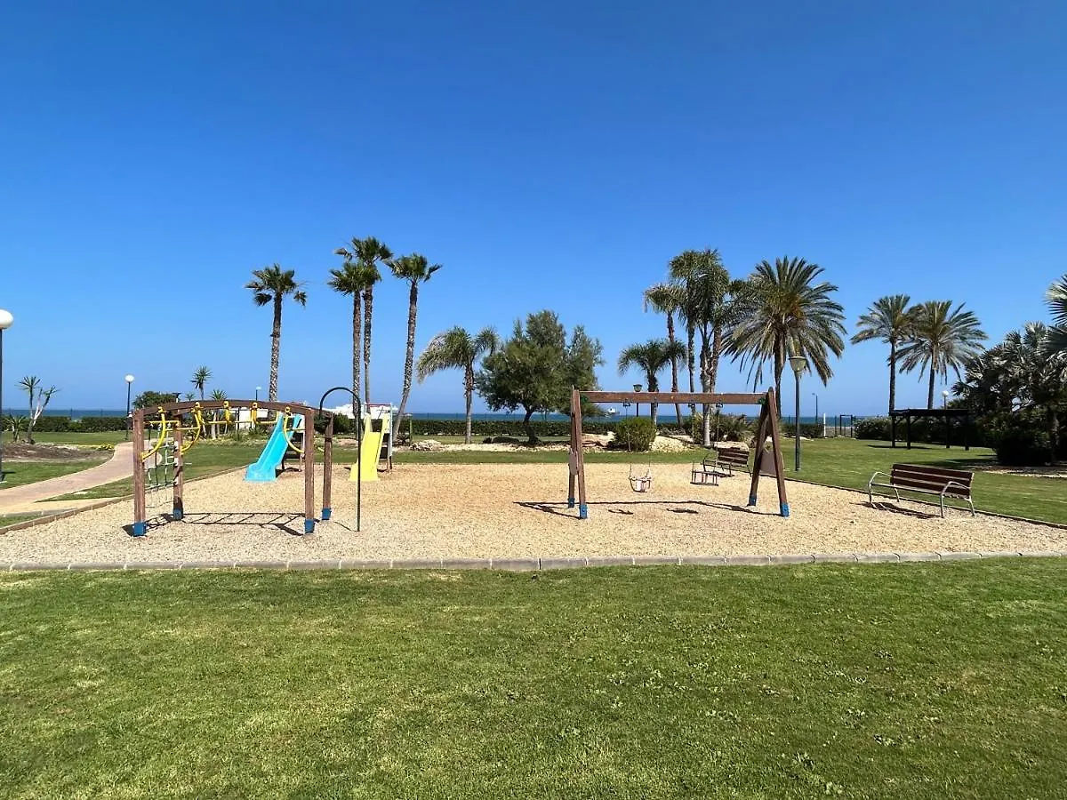 Atico Junto Al Mar Jardines De Nuevo Vera Acceso Directo A La Playa Wifi